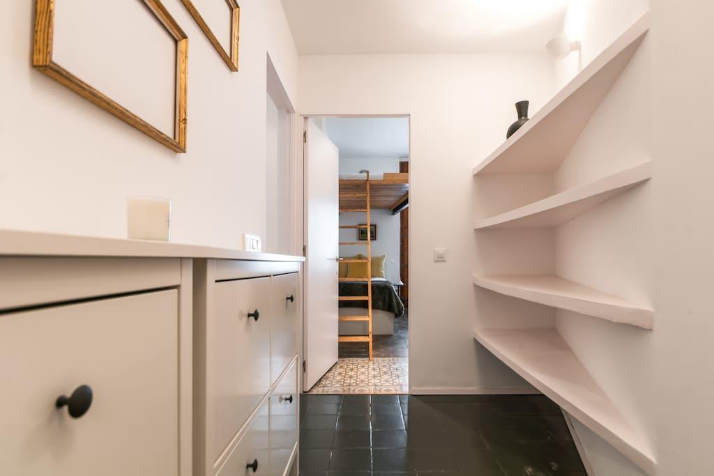 3 Bedroom Near Las Ramblas * Barcelone