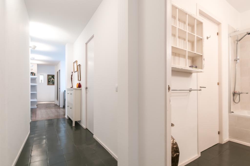 3 Bedroom Near Las Ramblas Appartement *