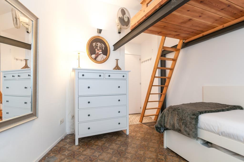 3 Bedroom Near Las Ramblas